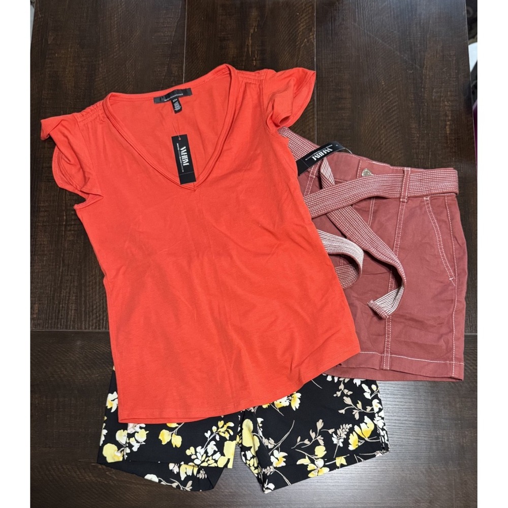 White House Black Market 3pc Lot Shorts T-Shirt Size 00 XXS Orange Floral Rose